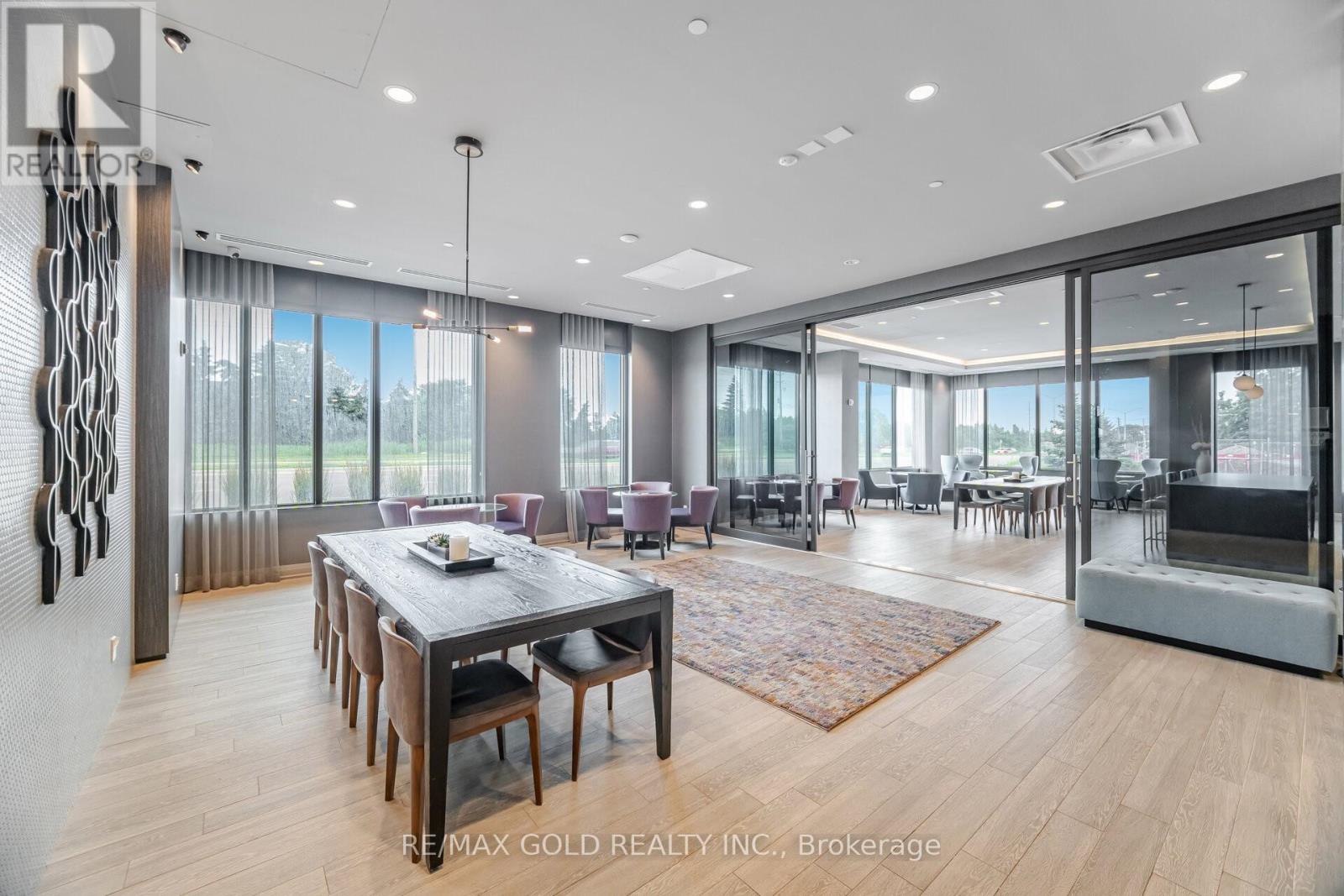 202 - 95 Dundas Street W, Oakville (Go Glenorchy), Ontario  L6M 5N4 - Photo 15 - W12273984
