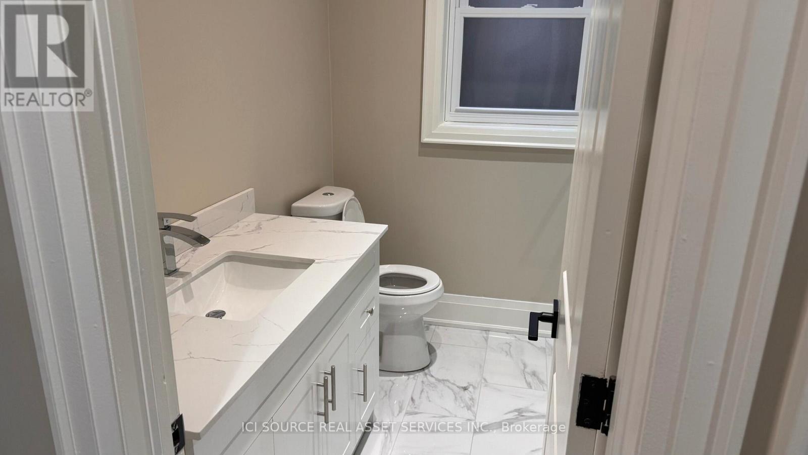 Unit A - 615 College Street, Toronto, Ontario  M6G 1B5 - Photo 3 - C12272276
