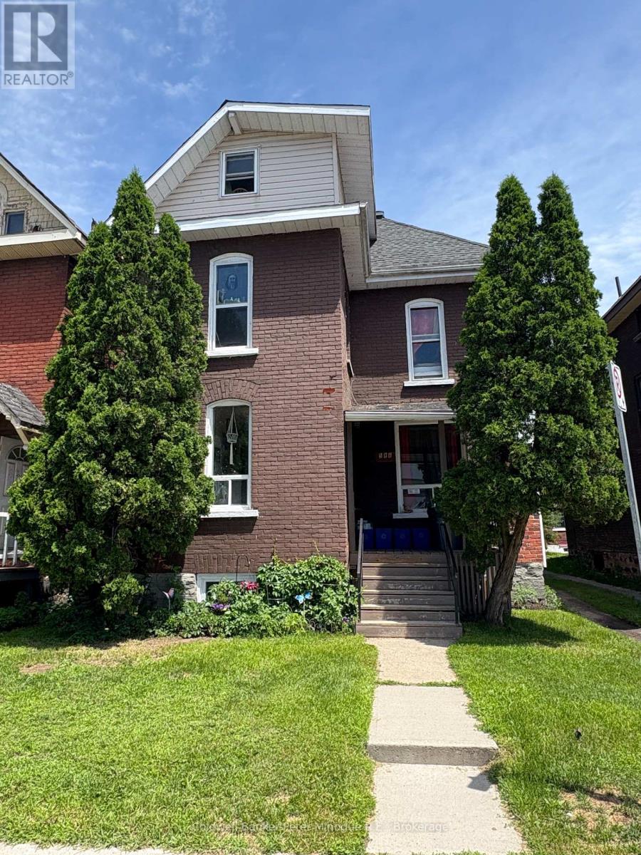 Property at 586 MAIN STREET E image