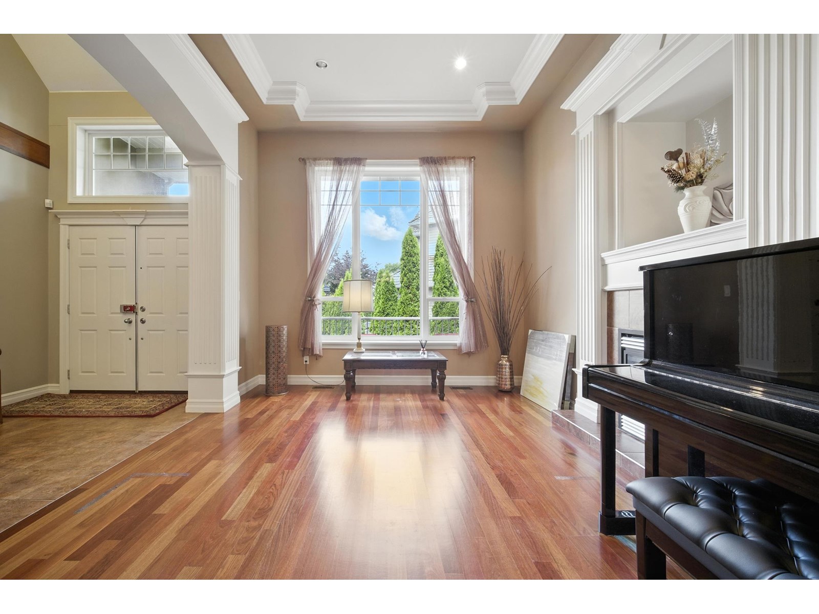 Property at 16776 BEECHWOOD COURT image 4
