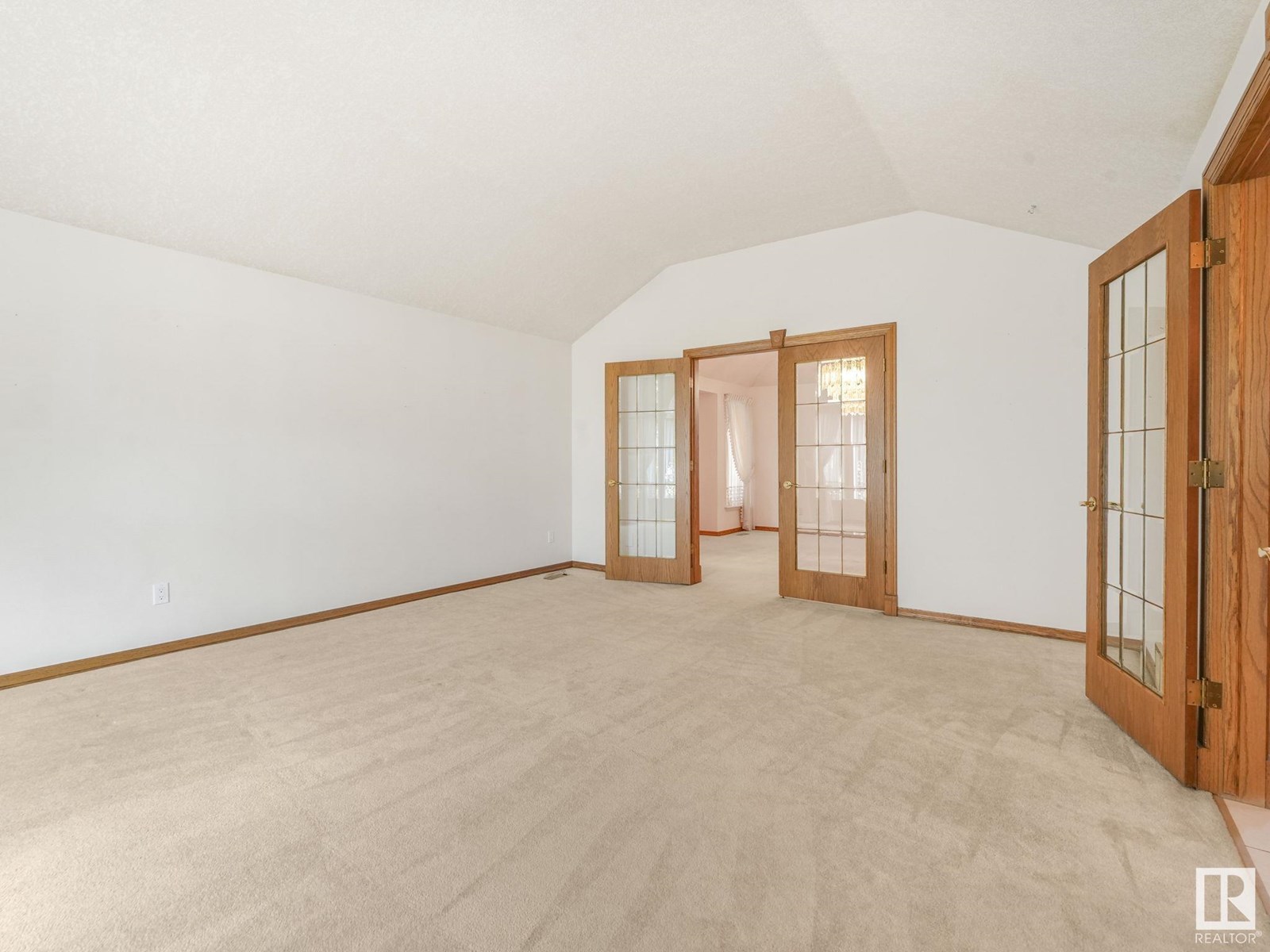 Property at 1820 BEARSPAW RD W NW image 1