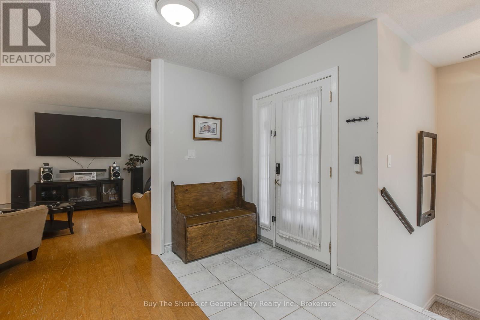 Property at 34 PINESHORE CRESCENT E image 5