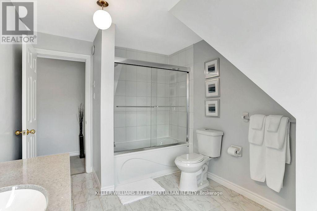 259 Pleasant Boulevard, Georgina, Ontario  L4P 2S7 - Photo 27 - N12274005