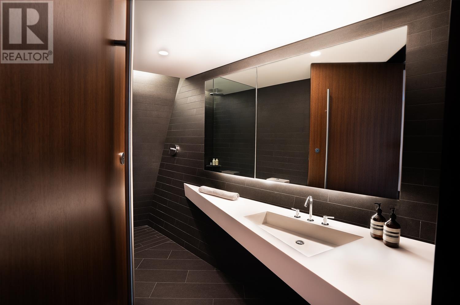 3801 Sunridge Place, Whistler, British Columbia  V8E 0W1 - Photo 21 - R3024972