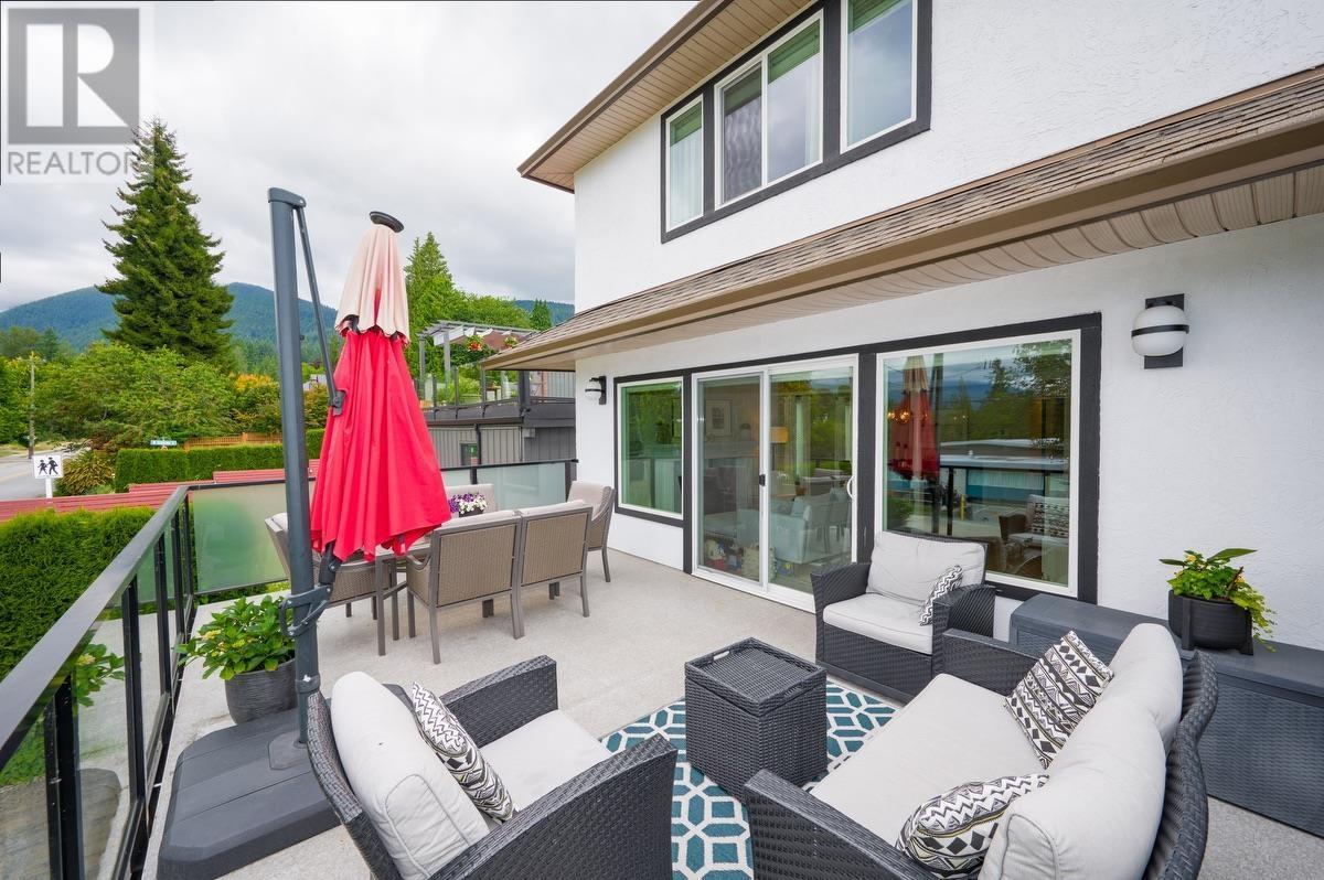 Property at 3338 MAHON AVENUE image 2