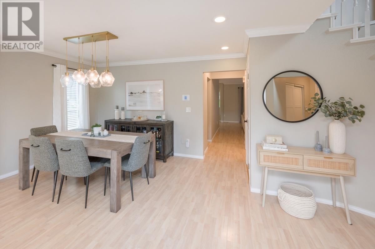 Property at 3338 MAHON AVENUE image 4