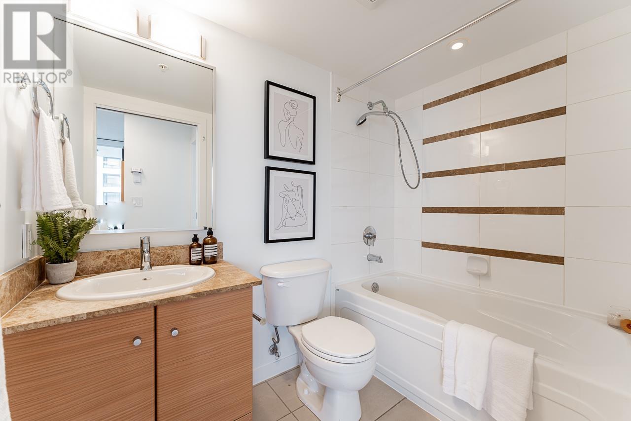 Listing Picture 19 of 33 : 2902 977 MAINLAND STREET, Vancouver / 溫哥華 - 魯藝地產 Yvonne Lu Group - MLS Medallion Club Member