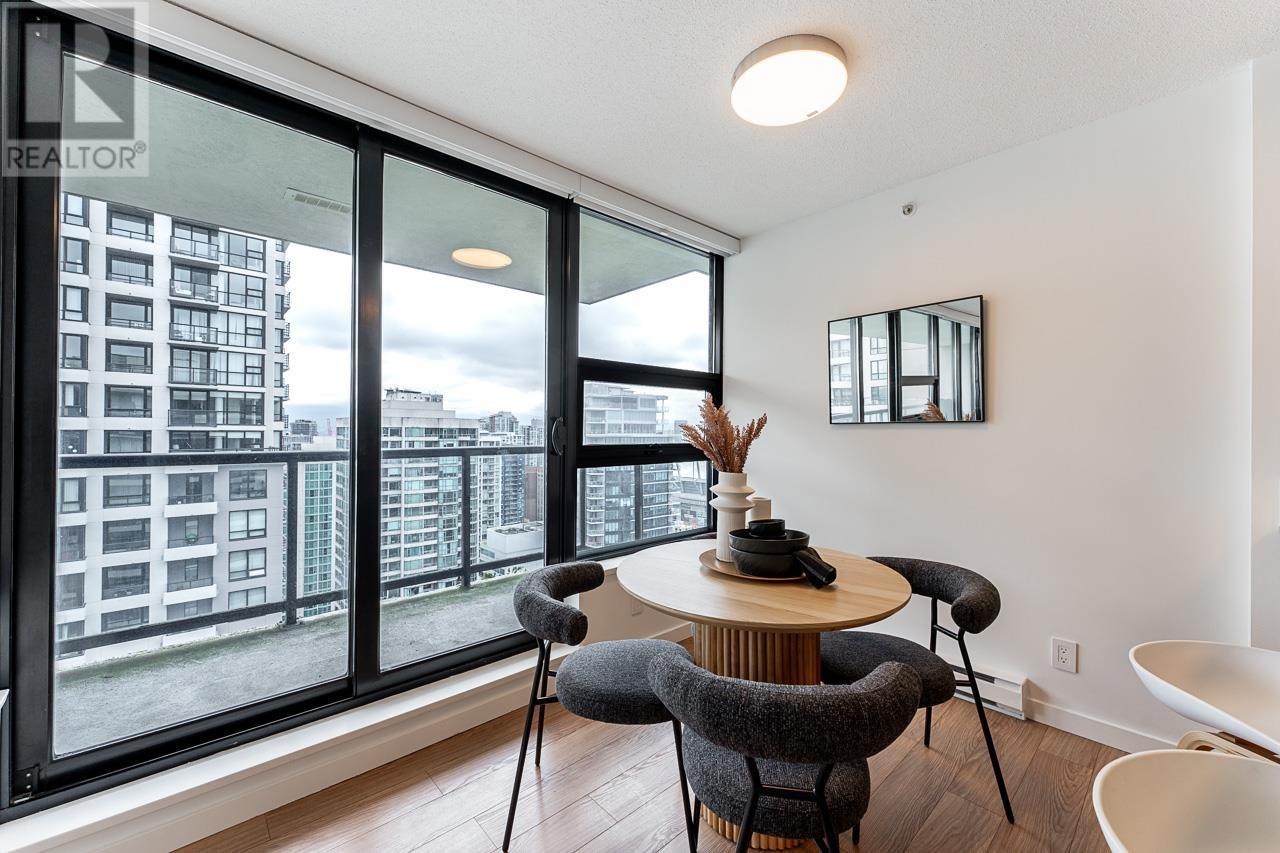 Listing Picture 13 of 33 : 2902 977 MAINLAND STREET, Vancouver / 溫哥華 - 魯藝地產 Yvonne Lu Group - MLS Medallion Club Member