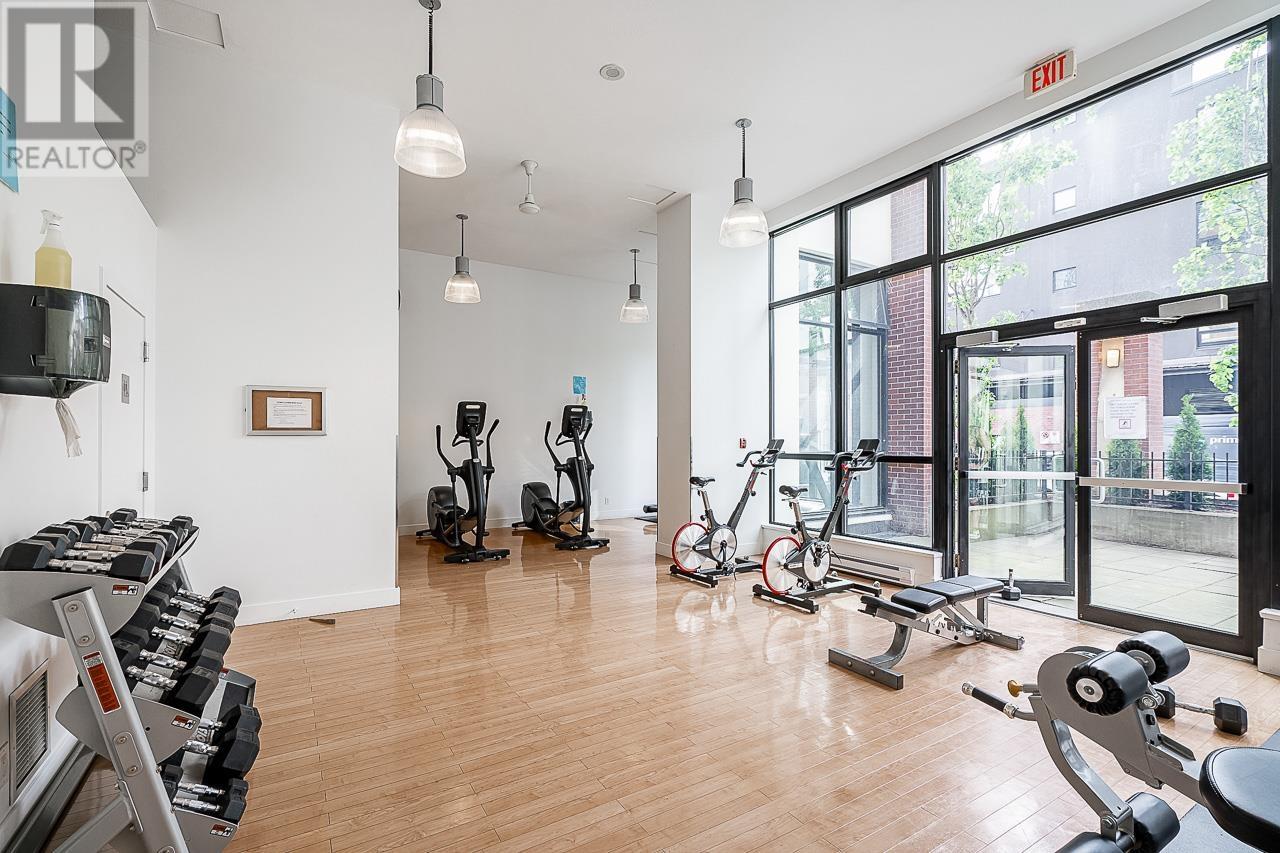 Listing Picture 21 of 33 : 2902 977 MAINLAND STREET, Vancouver / 溫哥華 - 魯藝地產 Yvonne Lu Group - MLS Medallion Club Member