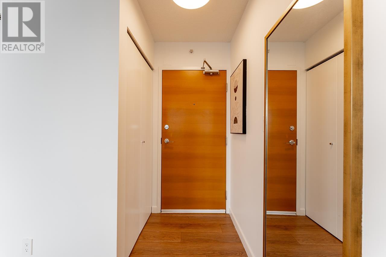 Listing Picture 29 of 33 : 2902 977 MAINLAND STREET, Vancouver / 溫哥華 - 魯藝地產 Yvonne Lu Group - MLS Medallion Club Member