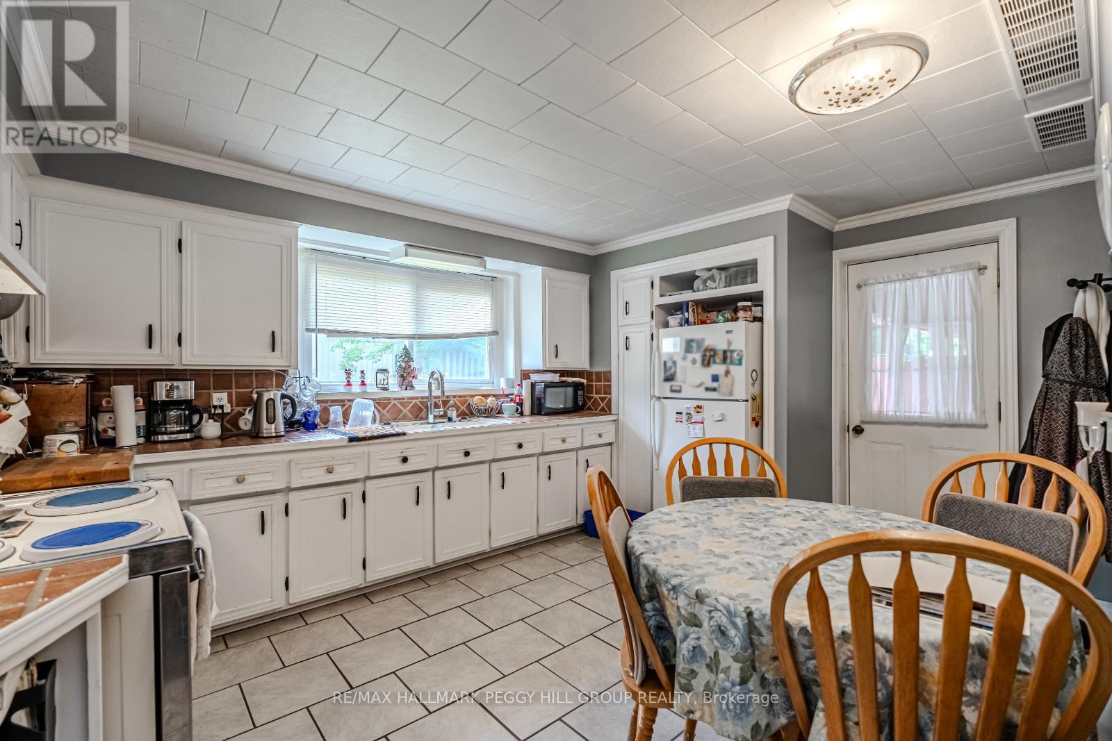 6134 County Road 13, Adjala-Tosorontio, Ontario  L0M 1J0 - Photo 8 - N12260971