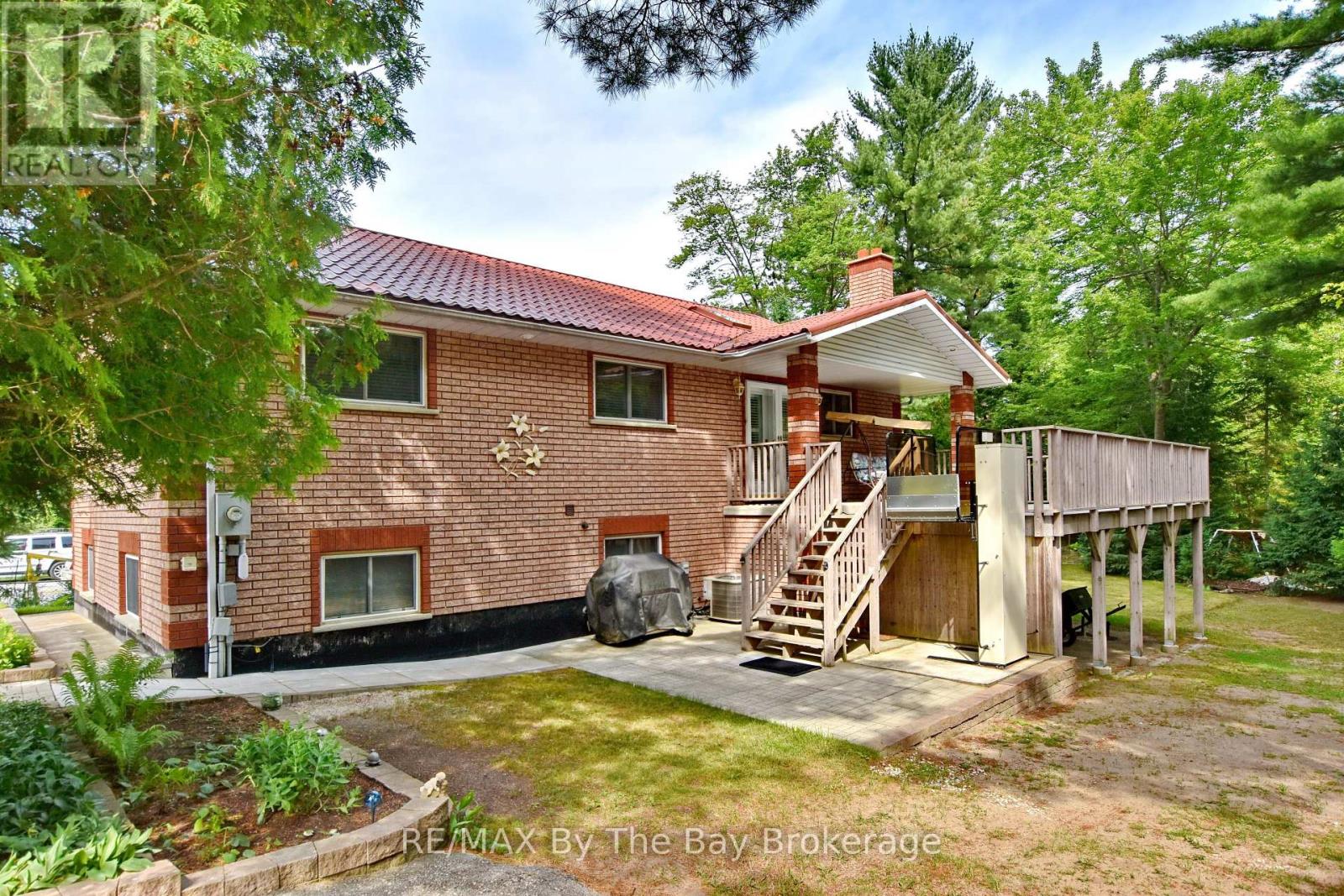 Property at 106 DEERBROOK DRIVE image 2