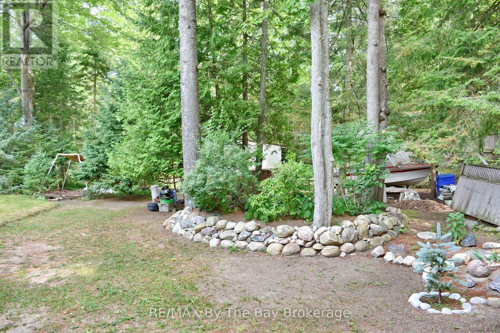 106 Deerbrook Drive, Wasaga Beach, Ontario  L9Z 2M8 - Photo 30 - S12274156