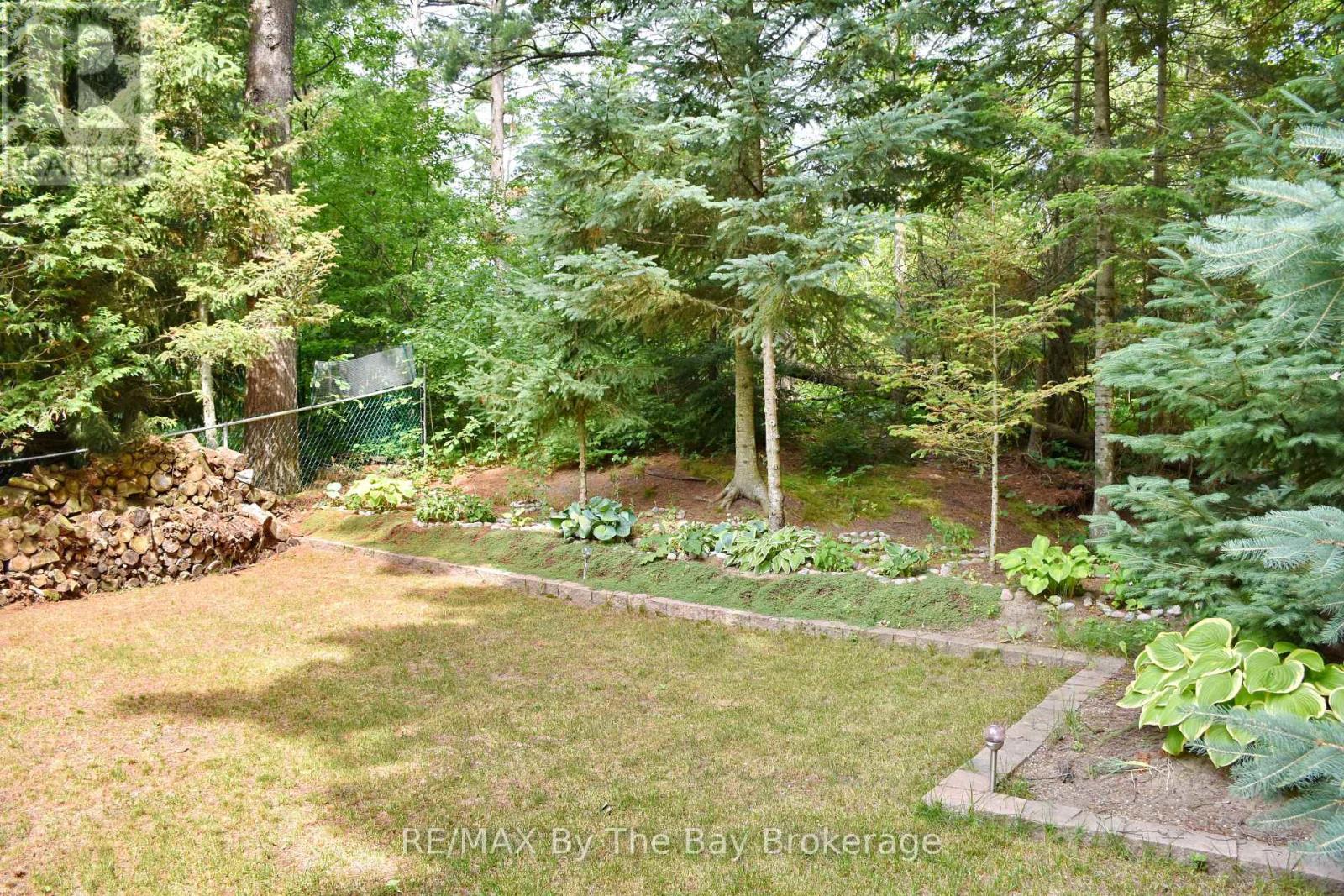 106 Deerbrook Drive, Wasaga Beach, Ontario  L9Z 2M8 - Photo 32 - S12274156
