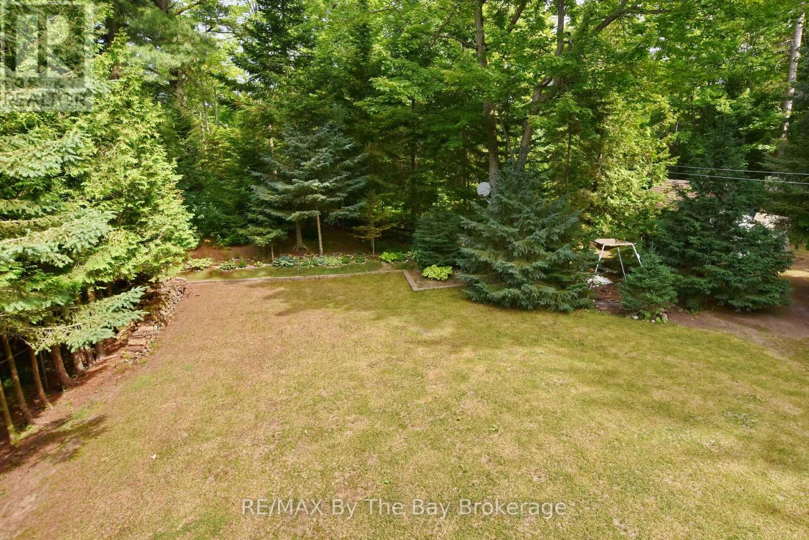 106 Deerbrook Drive, Wasaga Beach, Ontario  L9Z 2M8 - Photo 34 - S12274156