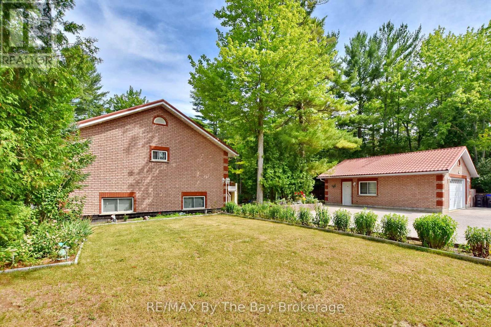 Property at 106 DEERBROOK DRIVE image 4