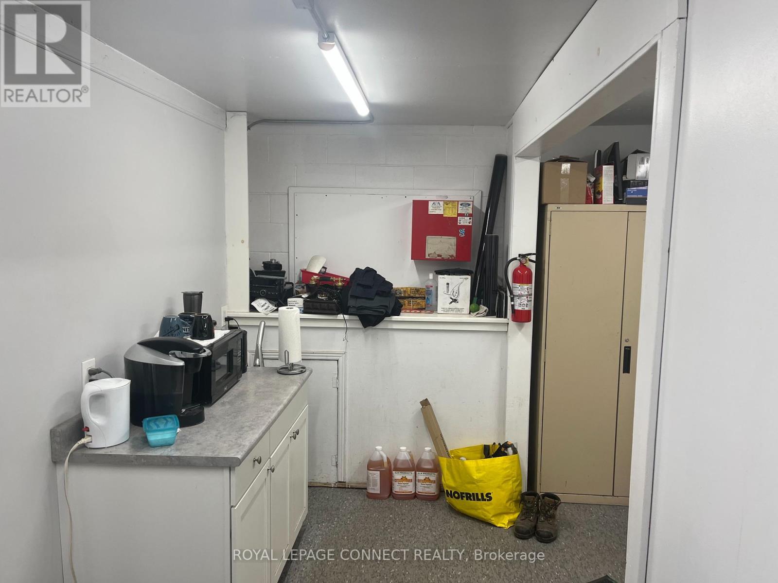 Unit B - 221 Westney Road, Ajax, Ontario  L1S 2C9 - Photo 4 - E12274247