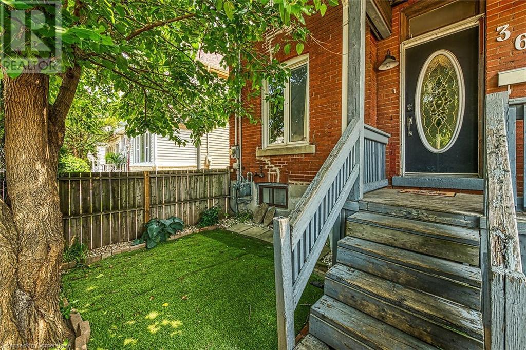 368 EMERALD Street N, Hamilton, Ontario