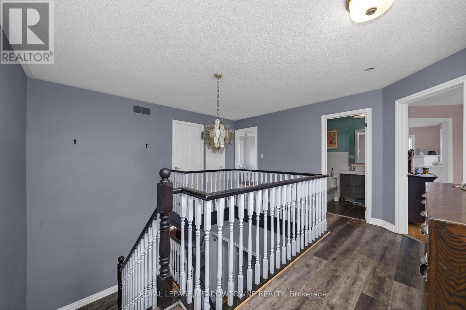 692 5 Concession W, Hamilton, Ontario  L9H 5E2 - Photo 18 - X12259215