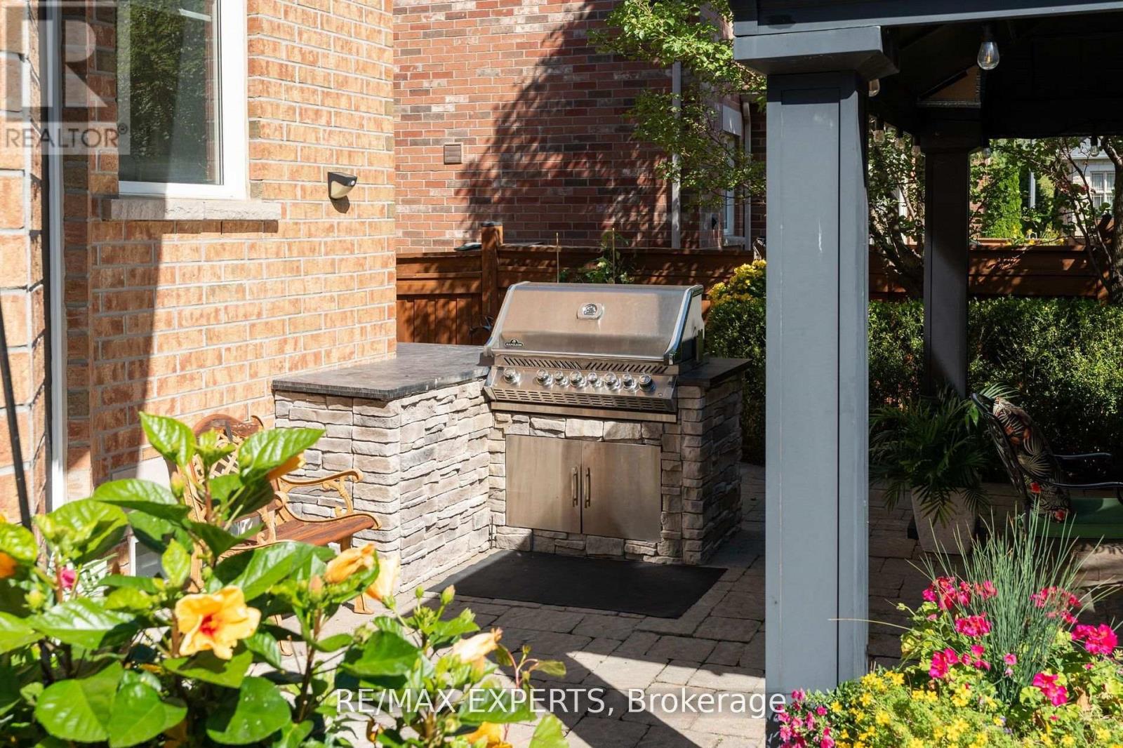 170 Ivy Jay Crescent, Aurora, Ontario  L4G 0E9 - Photo 31 - N12274130