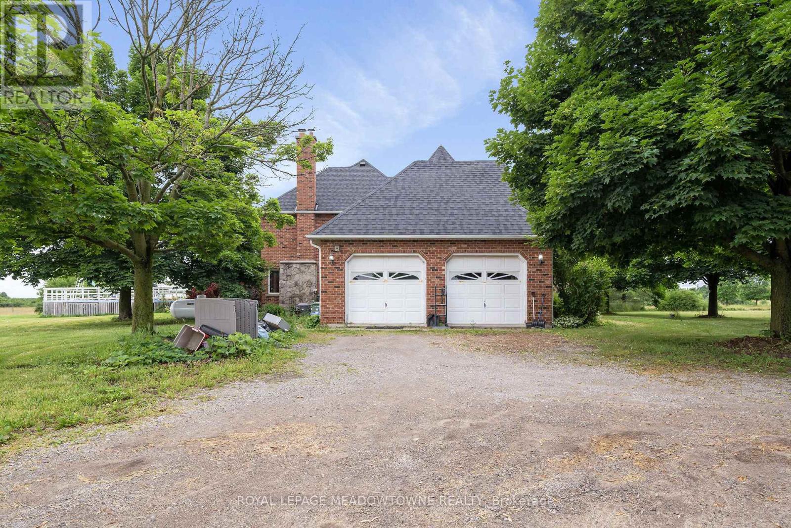 692 5 Concession W, Hamilton, Ontario  L9H 5E2 - Photo 4 - X12259215