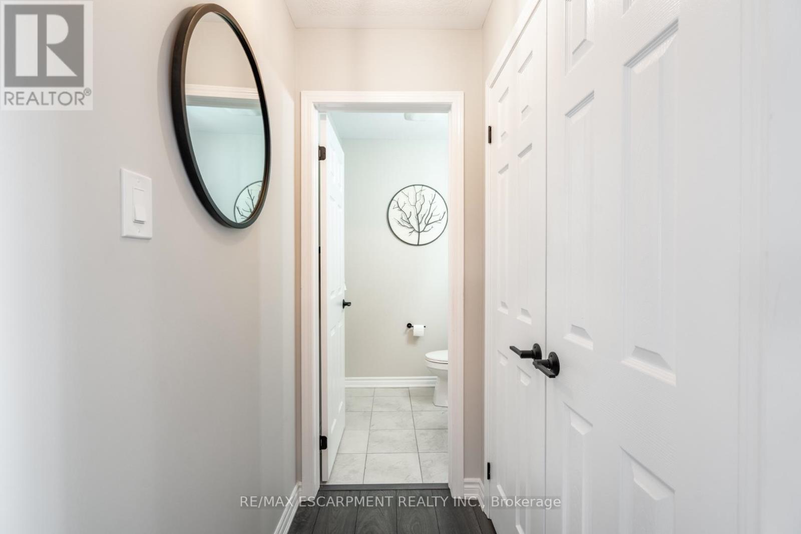 15 - 230 Avonsyde Boulevard, Hamilton (Waterdown), Ontario  L8B 1T9 - Photo 35 - X12264524