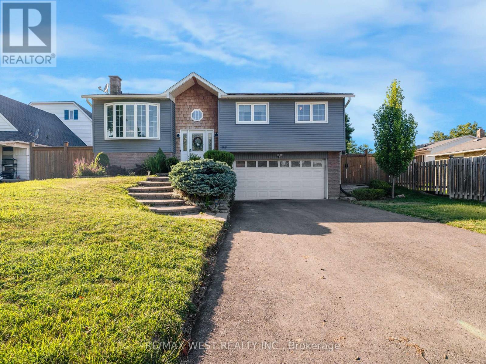Property at 149 ELLWOOD DRIVE W image 1