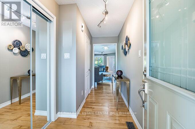 Property at 1126 WESTVIEW TERRACE S image 3