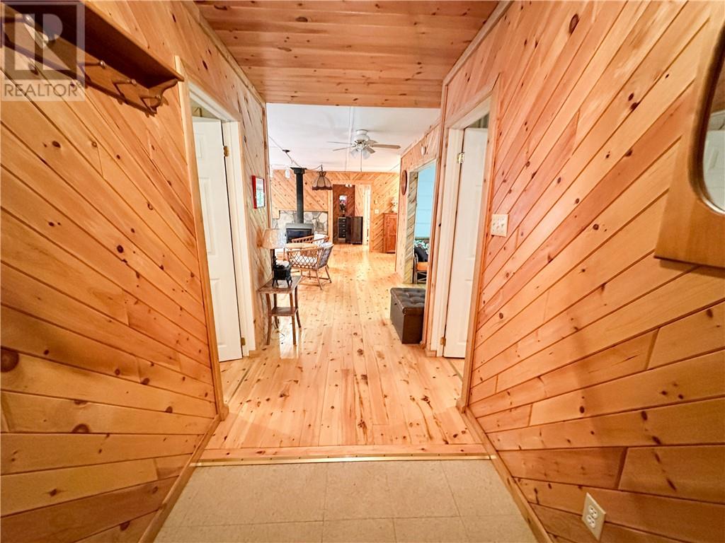 1278 Ice Lake Drive, Manitoulin Island, Ontario  P0P 1H0 - Photo 12 - 2119624