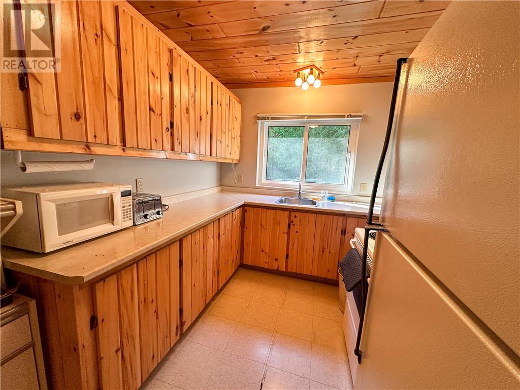 1278 Ice Lake Drive, Manitoulin Island, Ontario  P0P 1H0 - Photo 20 - 2119624