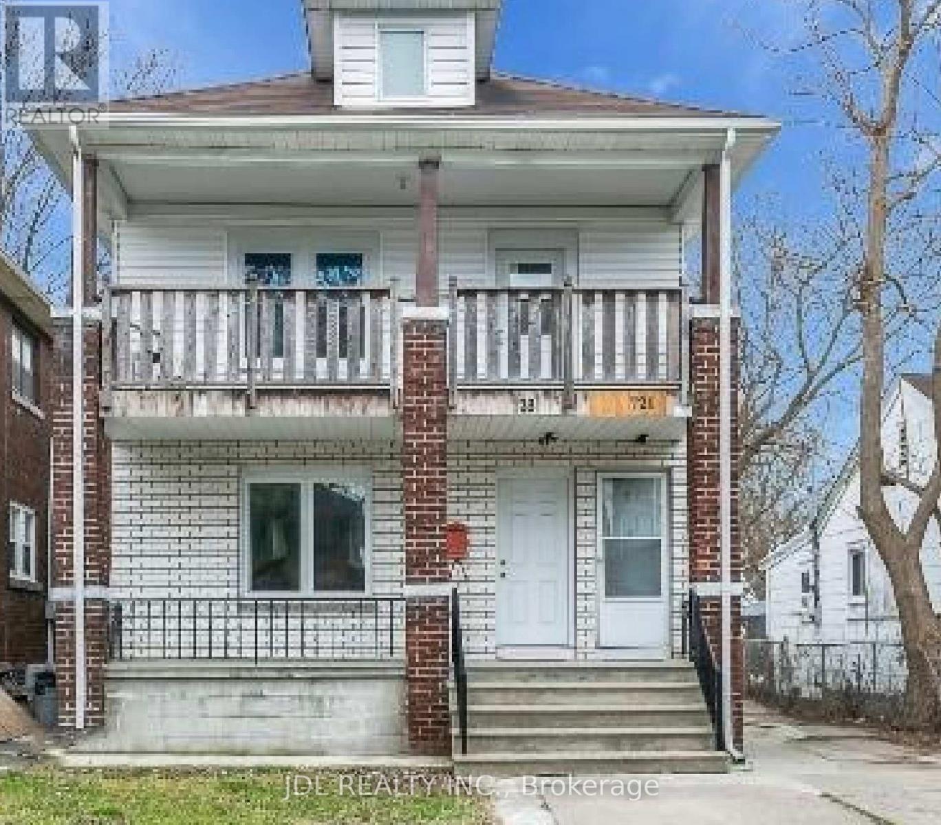 Property at 721-723 CAMPBELL AVENUE image 1