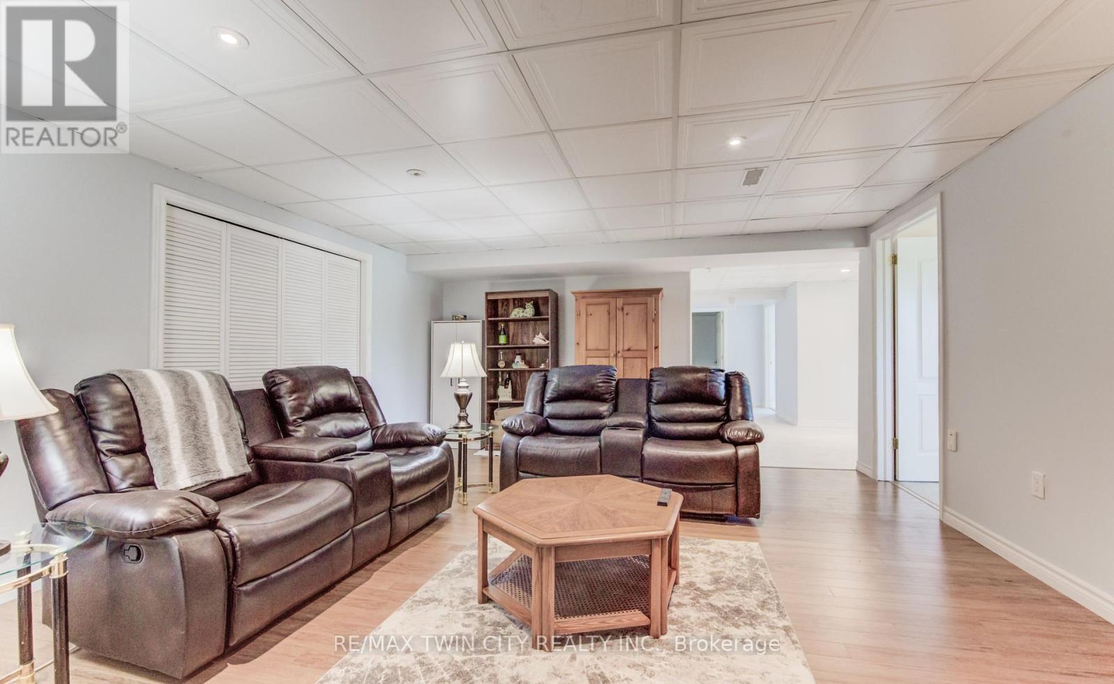 40 Devonshire Drive, Wilmot, Ontario  N3A 4J7 - Photo 14 - X12274142