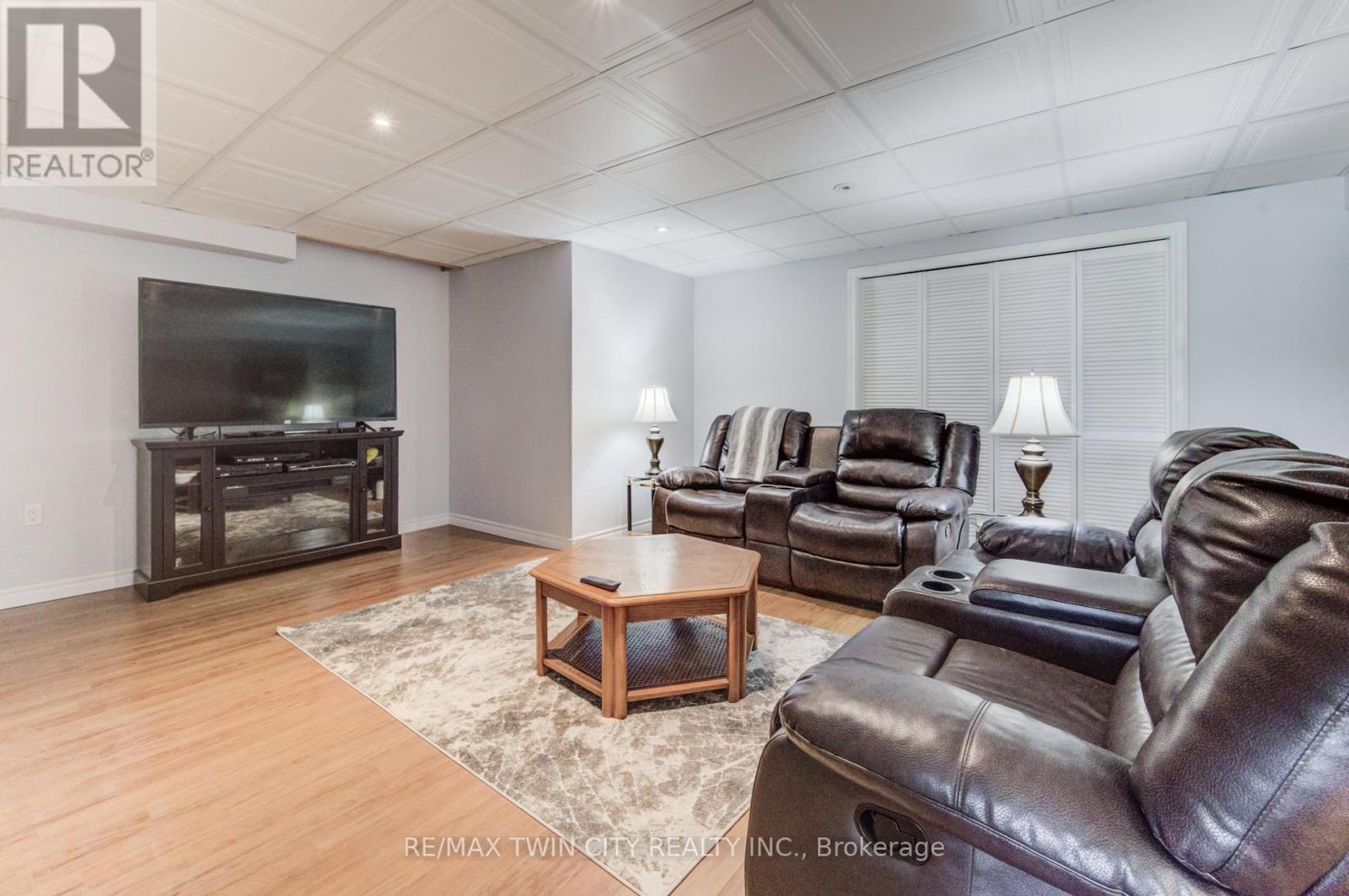 40 Devonshire Drive, Wilmot, Ontario  N3A 4J7 - Photo 15 - X12274142