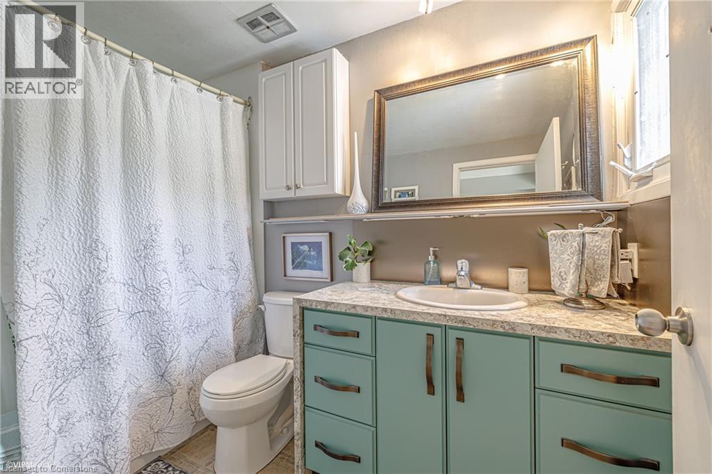 643 Albert Street Unit# 2, Waterloo, Ontario  N2L 3V5 - Photo 23 - 40749371