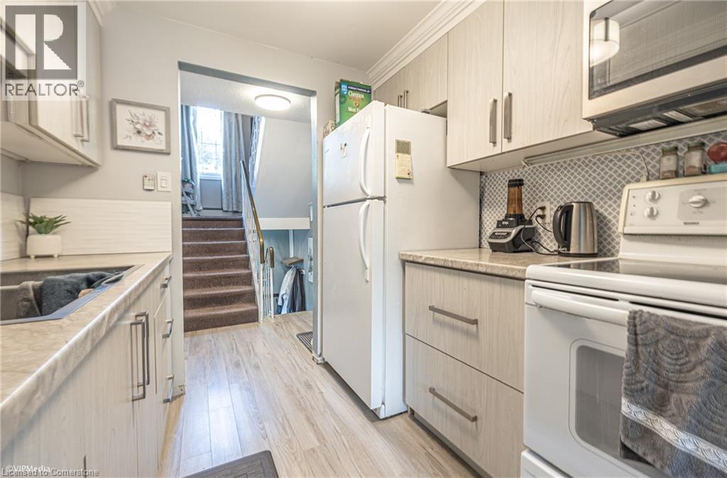 643 Albert Street Unit# 2, Waterloo, Ontario  N2L 3V5 - Photo 7 - 40749371