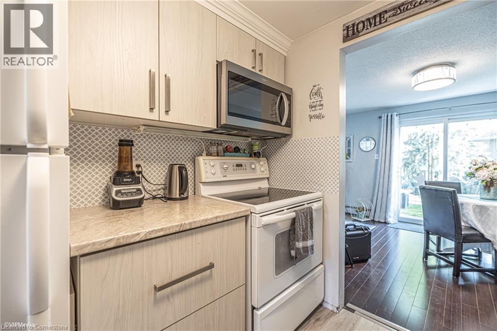 643 Albert Street Unit# 2, Waterloo, Ontario  N2L 3V5 - Photo 8 - 40749371