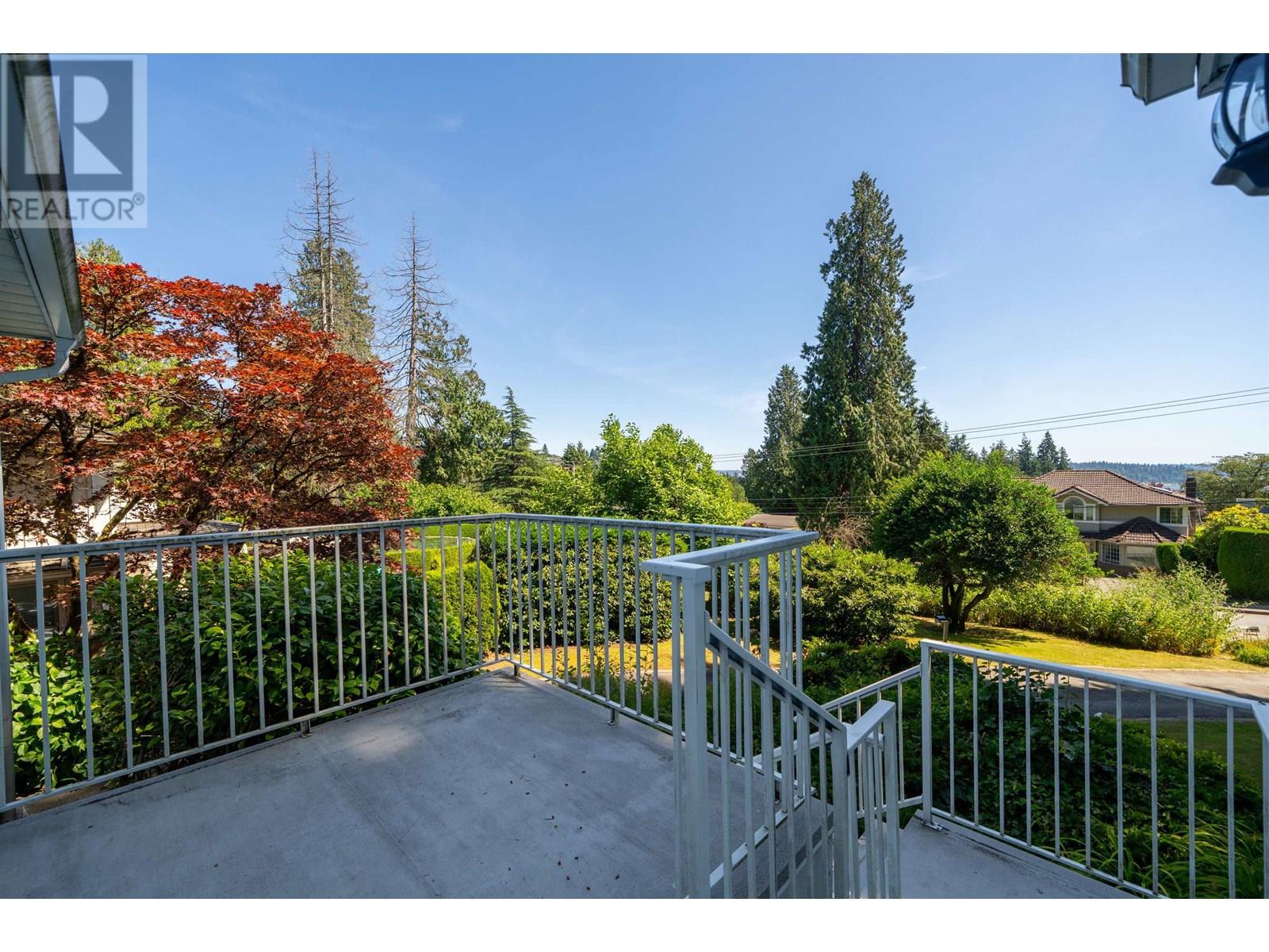 Property at 1371 MATHERS AVENUE image 3
