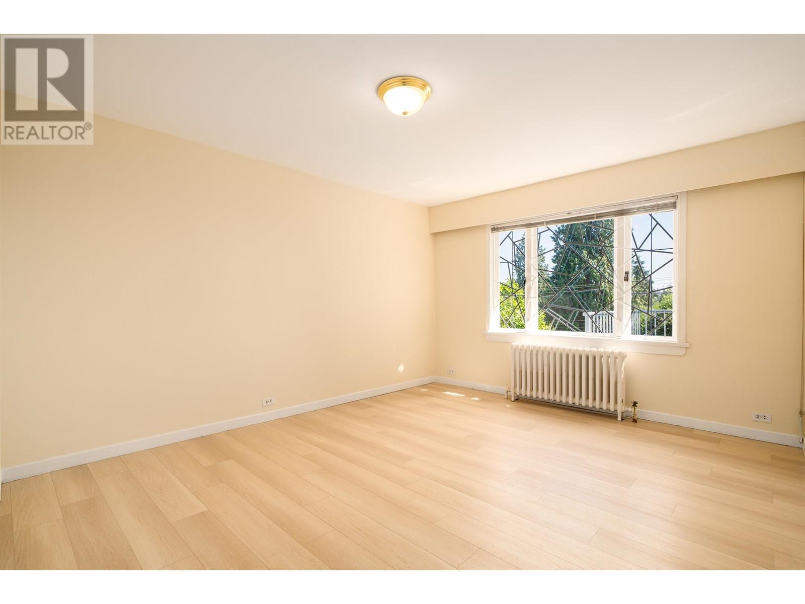 Property at 1371 MATHERS AVENUE image 5