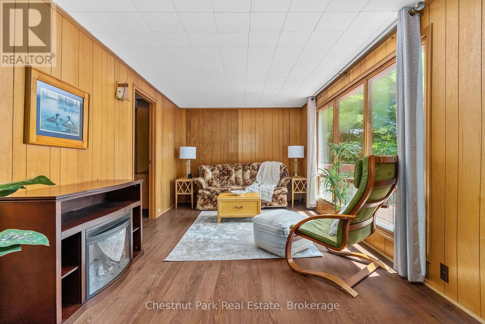 1054 10 Deewood Drive, Muskoka Lakes, Ontario  P0B 1M0 - Photo 21 - X12274261