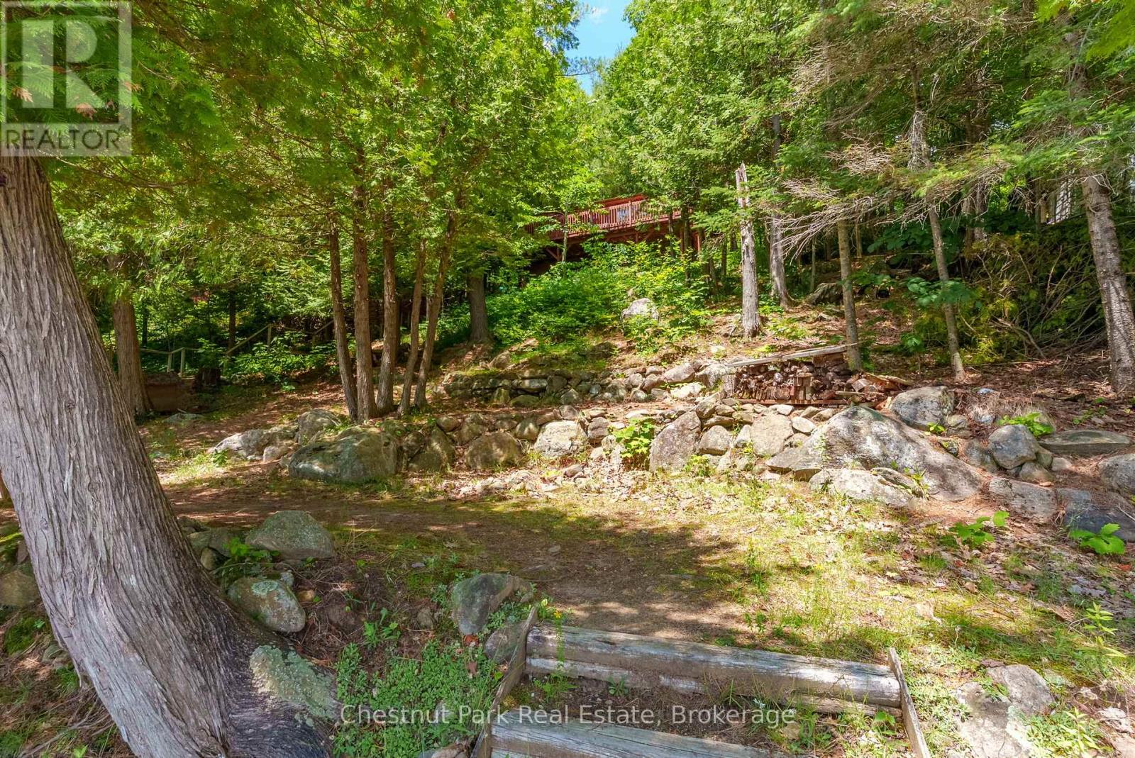 1054 10 Deewood Drive, Muskoka Lakes, Ontario  P0B 1M0 - Photo 33 - X12274261