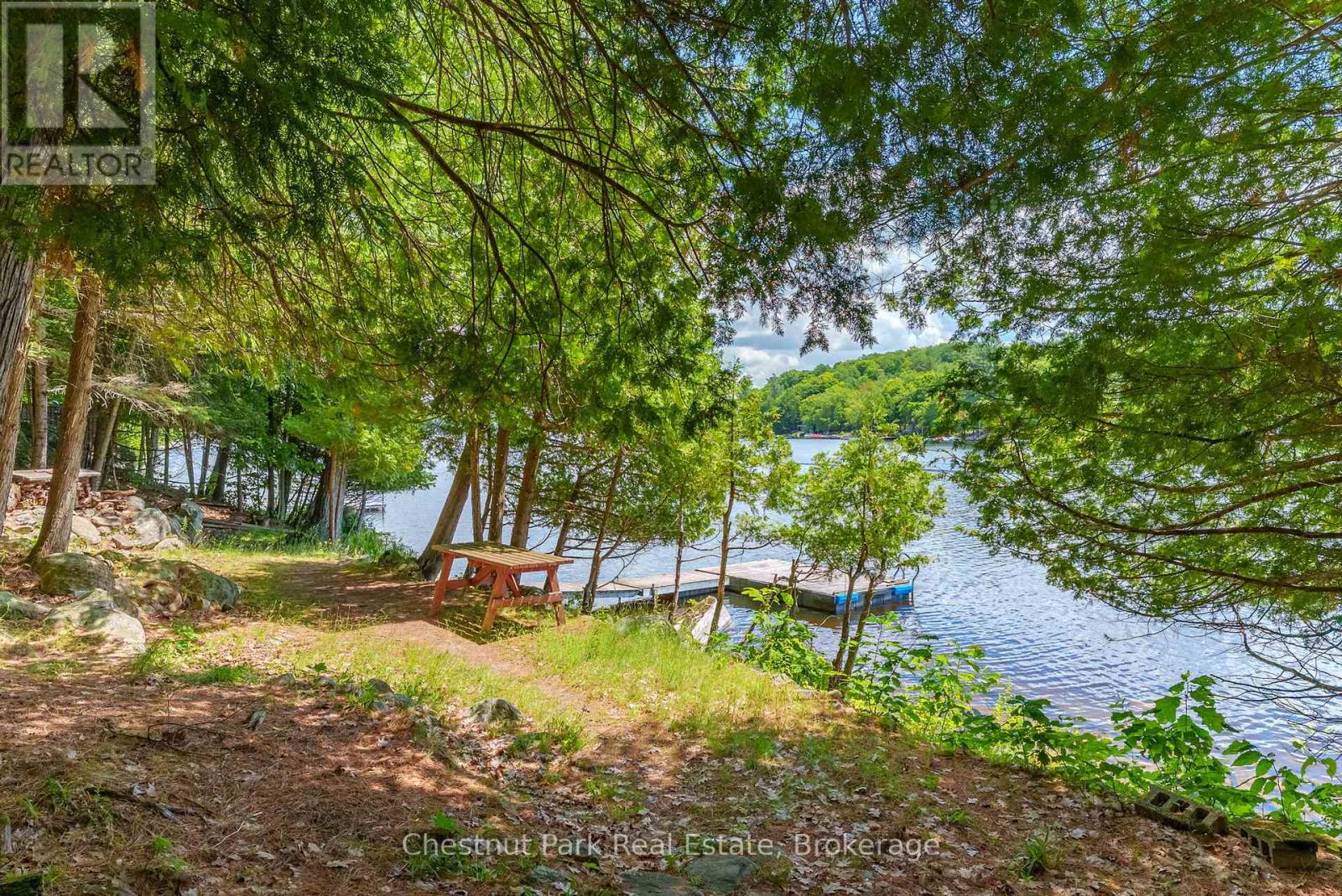 1054 10 Deewood Drive, Muskoka Lakes, Ontario  P0B 1M0 - Photo 36 - X12274261