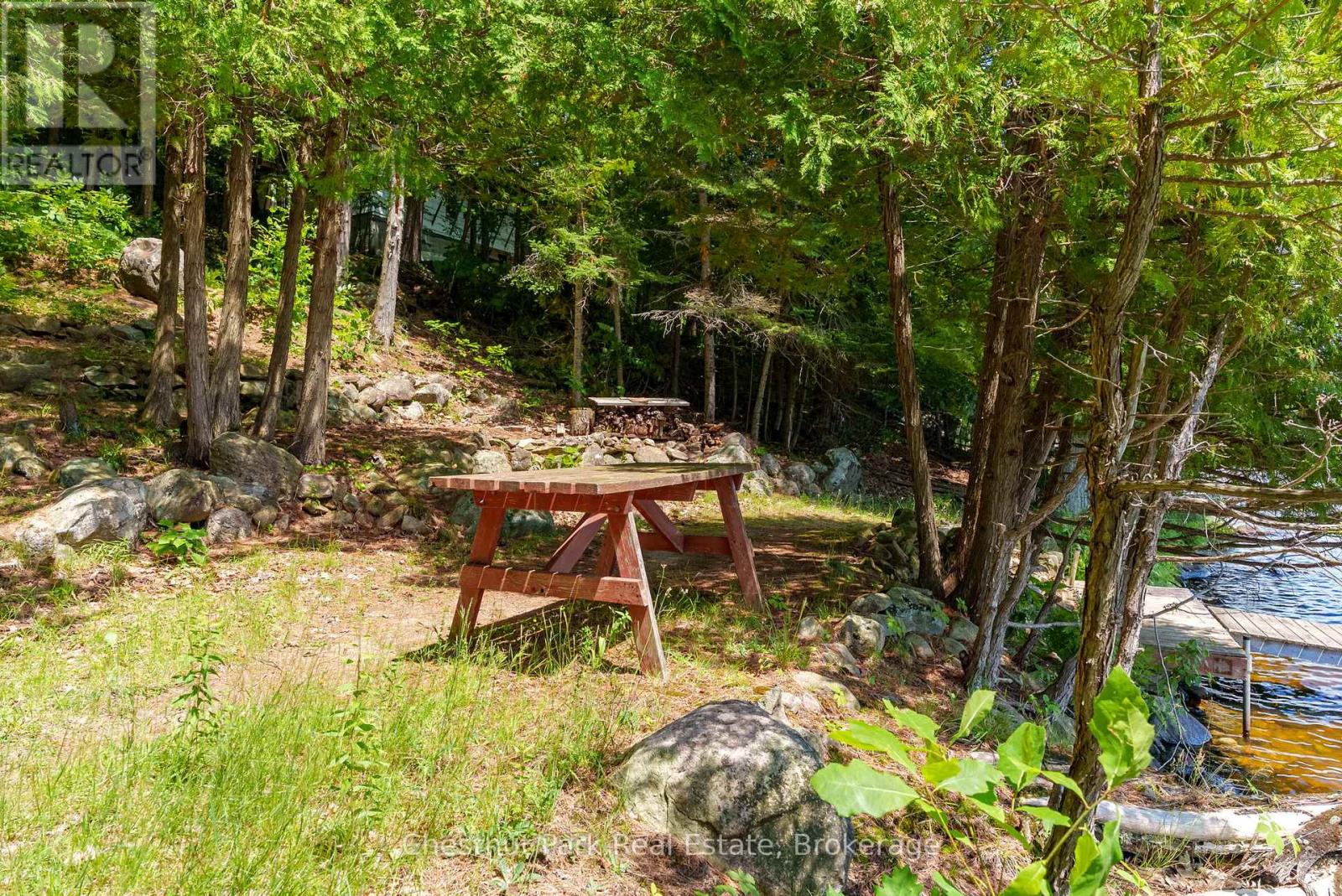 1054 10 Deewood Drive, Muskoka Lakes, Ontario  P0B 1M0 - Photo 37 - X12274261