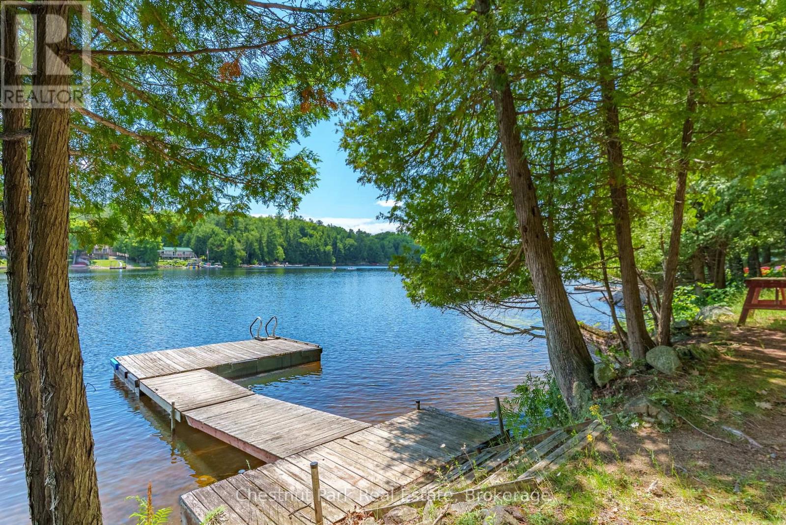 1054 10 Deewood Drive, Muskoka Lakes, Ontario  P0B 1M0 - Photo 39 - X12274261