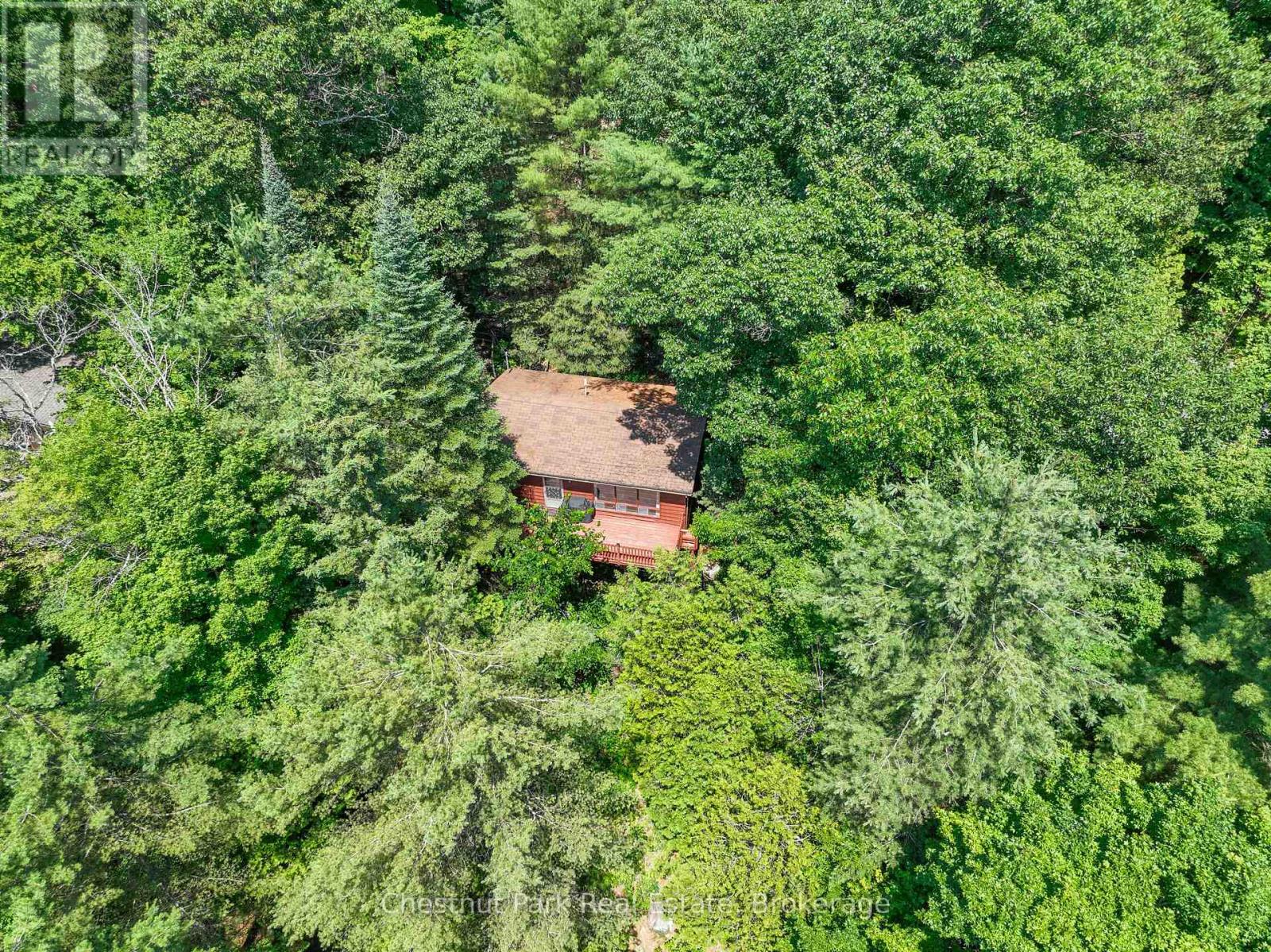 1054 10 Deewood Drive, Muskoka Lakes, Ontario  P0B 1M0 - Photo 48 - X12274261