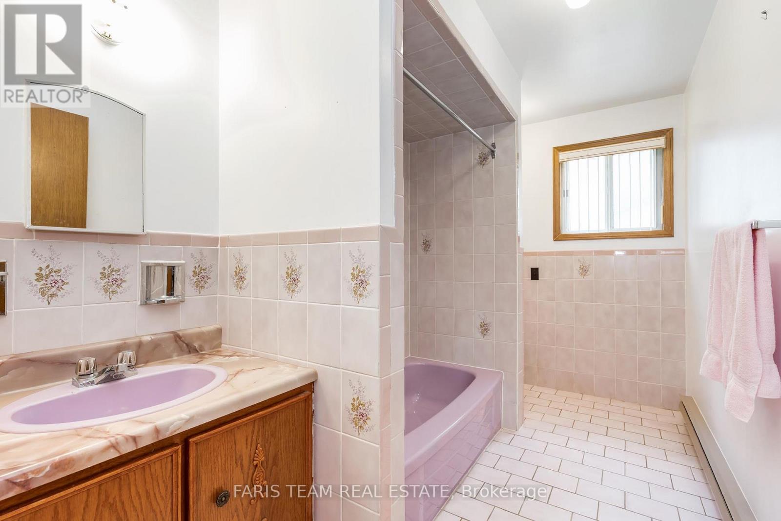 39 Rosemary Road, Tiny, Ontario  L0L 2T0 - Photo 13 - S12153804