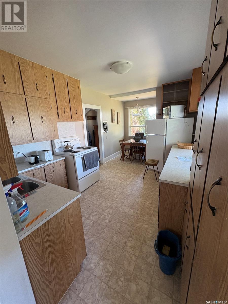 412 First Avenue, Spy Hill, Saskatchewan  S0A 3W0 - Photo 4 - SK012147