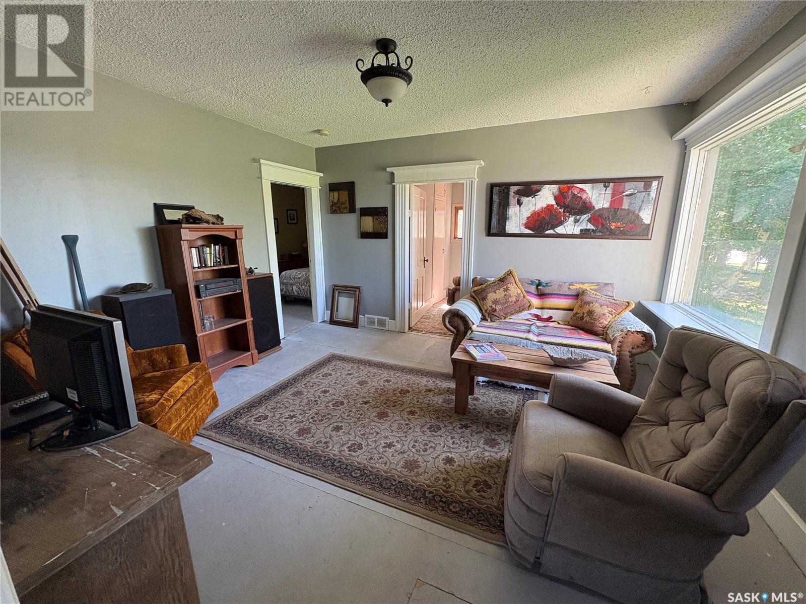 412 First Avenue, Spy Hill, Saskatchewan  S0A 3W0 - Photo 7 - SK012147