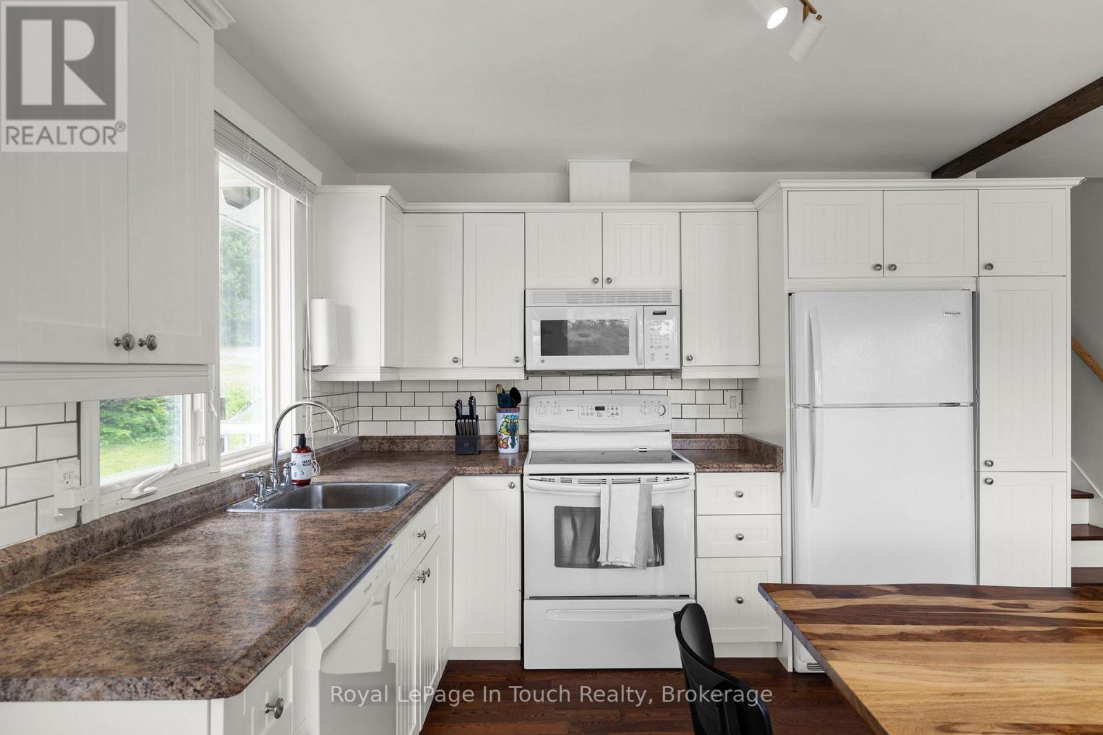 198 Lavalley Way, Georgian Bay, Ontario  P0E 1E0 - Photo 21 - X12228863