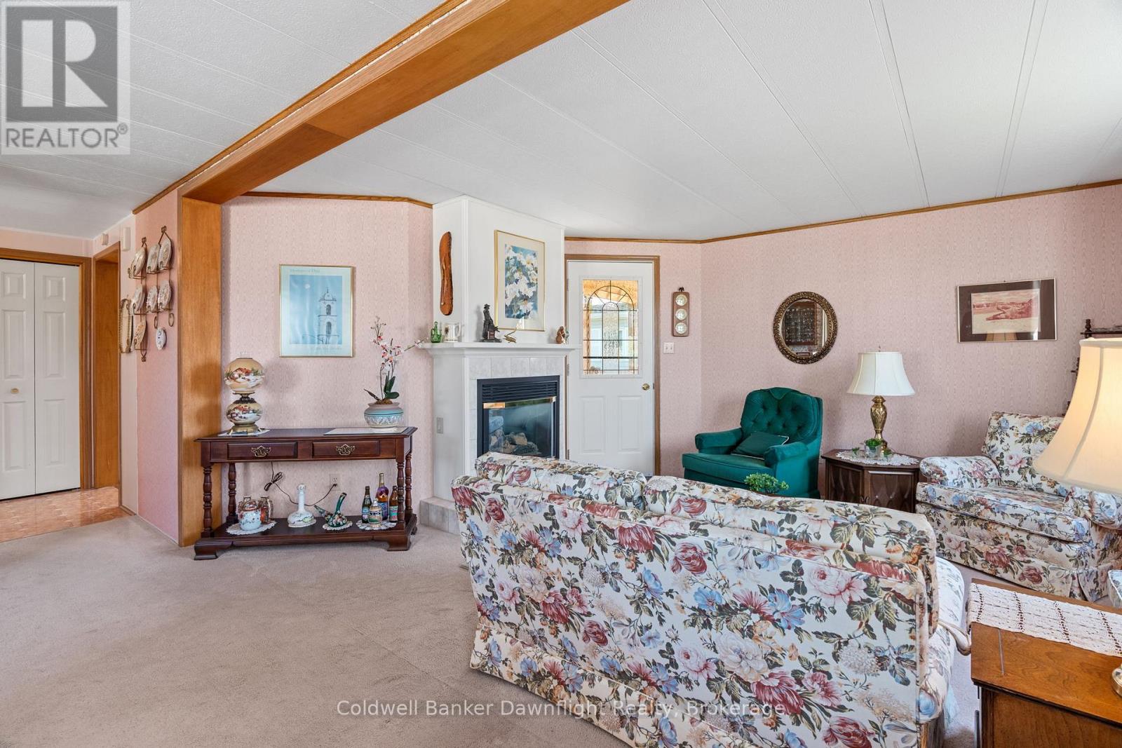 46 Redford Drive, South Huron, Ontario  N0M 1S3 - Photo 12 - X12069772