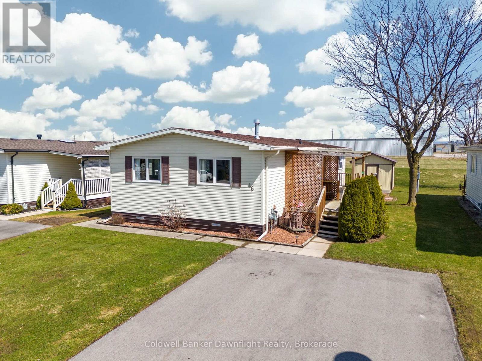 46 Redford Drive, South Huron, Ontario  N0M 1S3 - Photo 3 - X12069772